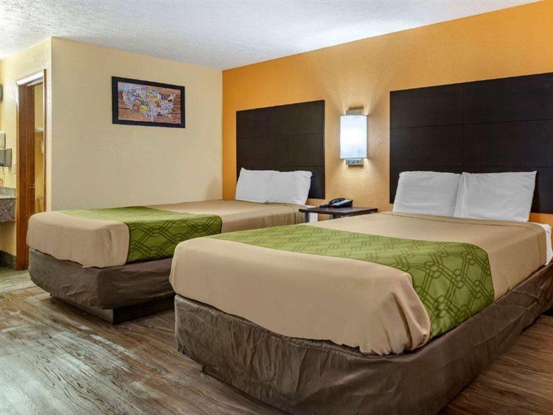 Econo Lodge Nashville North - Opryland Exterior photo