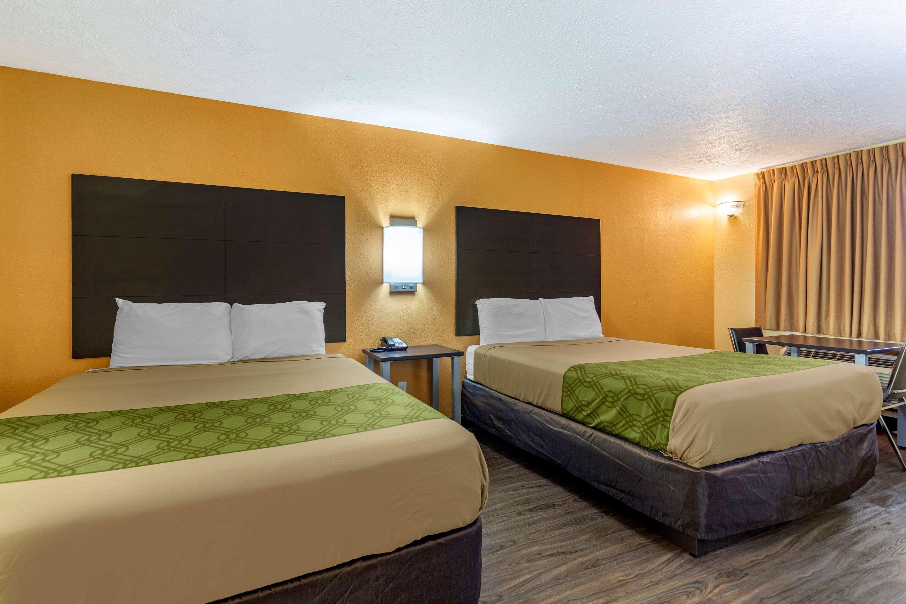 Econo Lodge Nashville North - Opryland Exterior photo