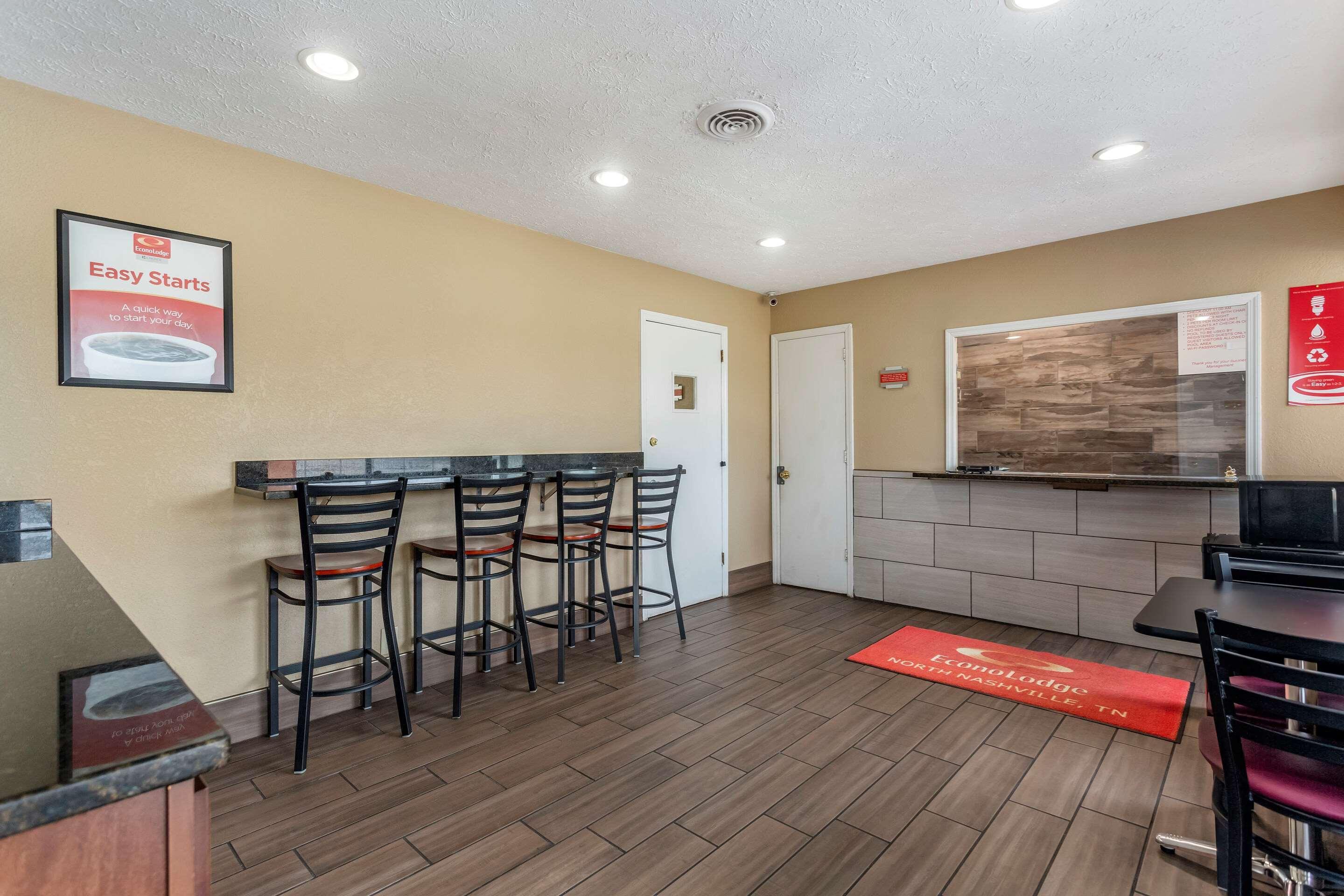 Econo Lodge Nashville North - Opryland Exterior photo