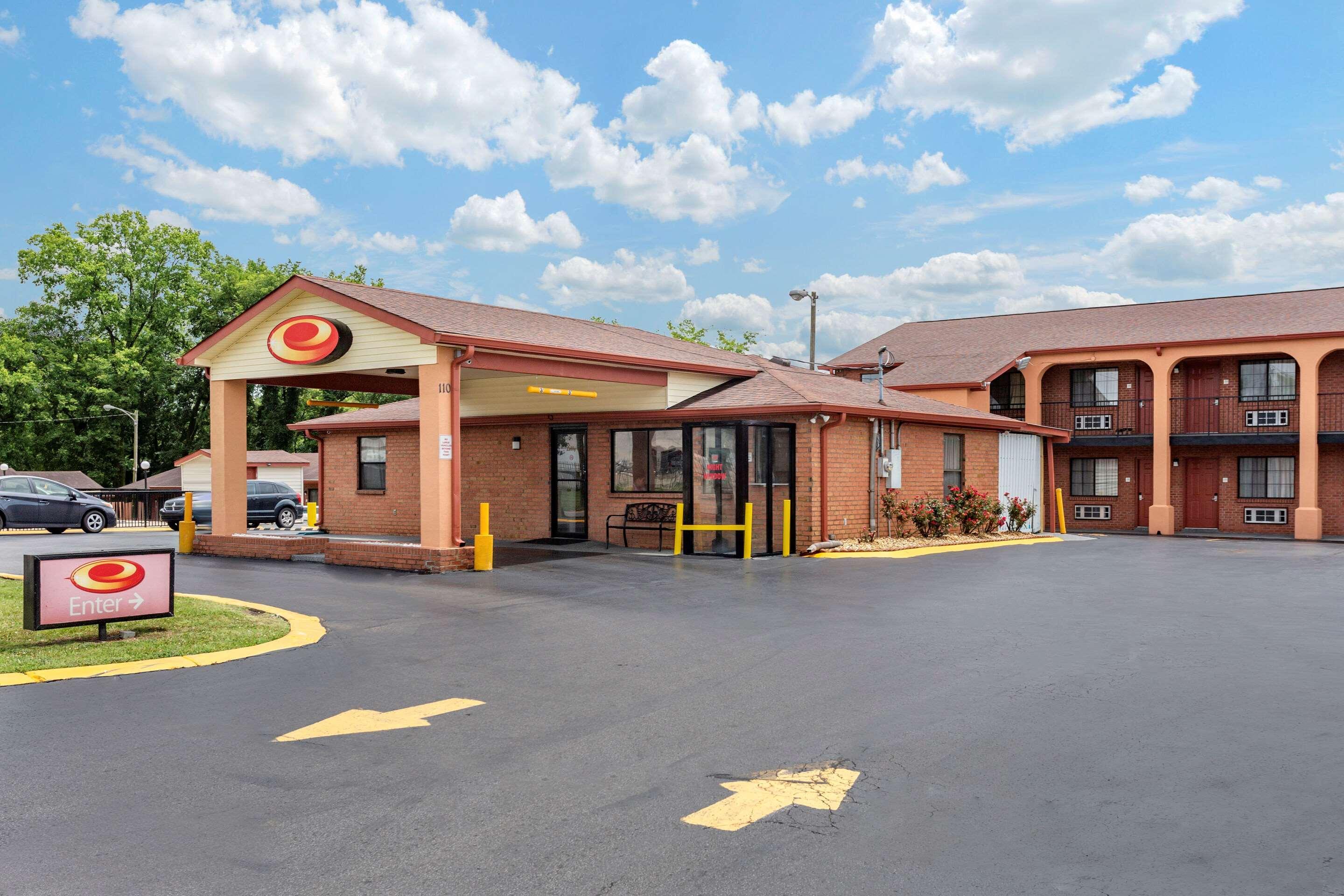 Econo Lodge Nashville North - Opryland Exterior photo