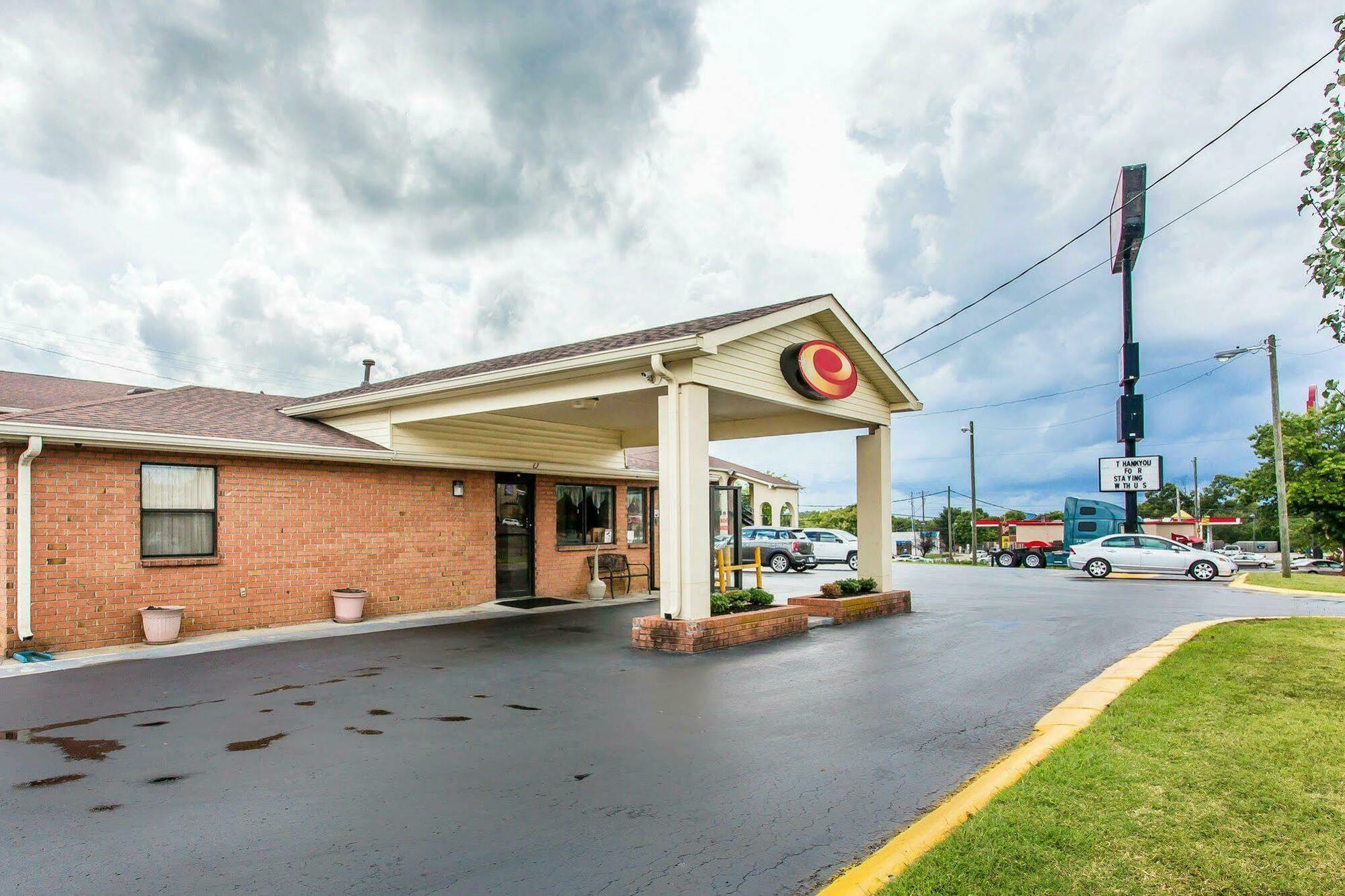 Econo Lodge Nashville North - Opryland Exterior photo